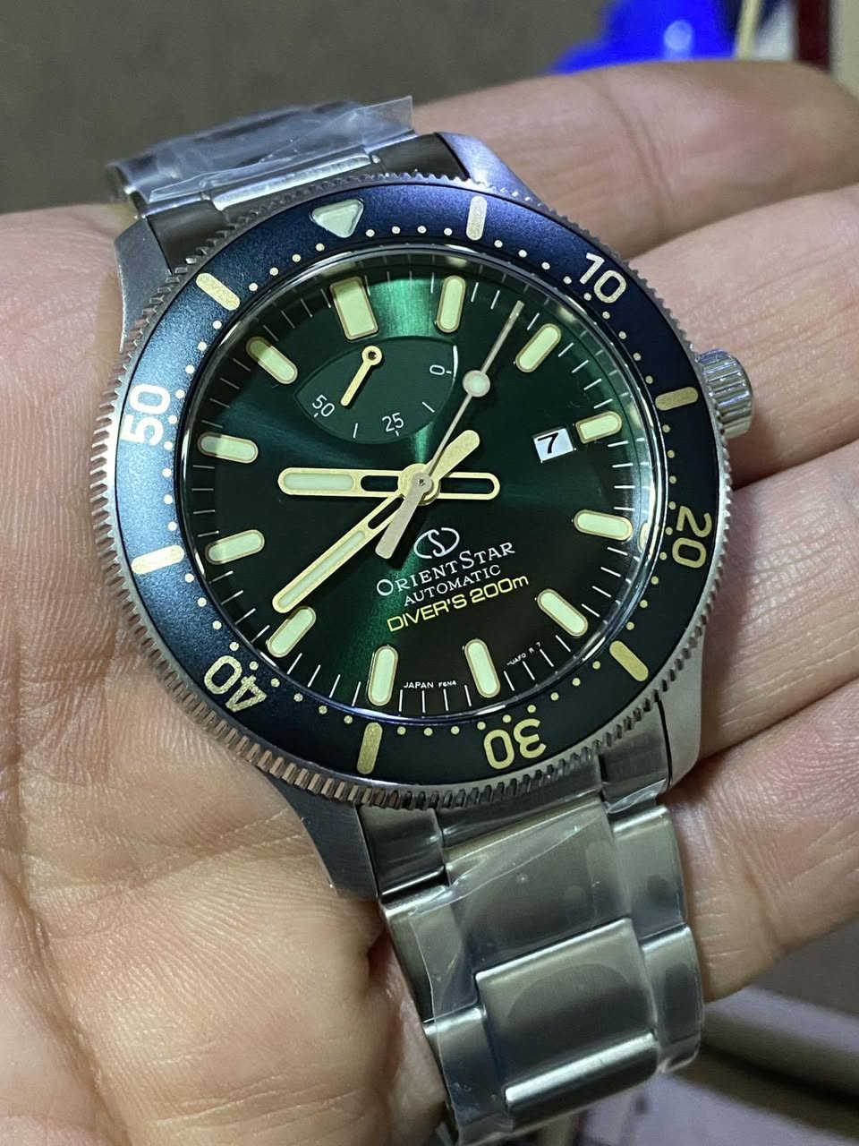 Orient Star Diver
ساعه ماركه اورينت ستار بحري فخامه اليباني وكاله غيرمستخدم مع كامل مرفقات
ماكنه اوتوماتيك و تكويك
قطر 43.6
جام زفير ضدالخدش
كيج باور رسيف 50 ساعات 
قفل بحري
مقاوم الماء 200 متر
سعر 535$
توصيل موجود


**إذا كنت صاحب هذا الإعلان وتريد حذفه لأي سبب، رجاءا أرسل رسالة إلى الدعم الفني**