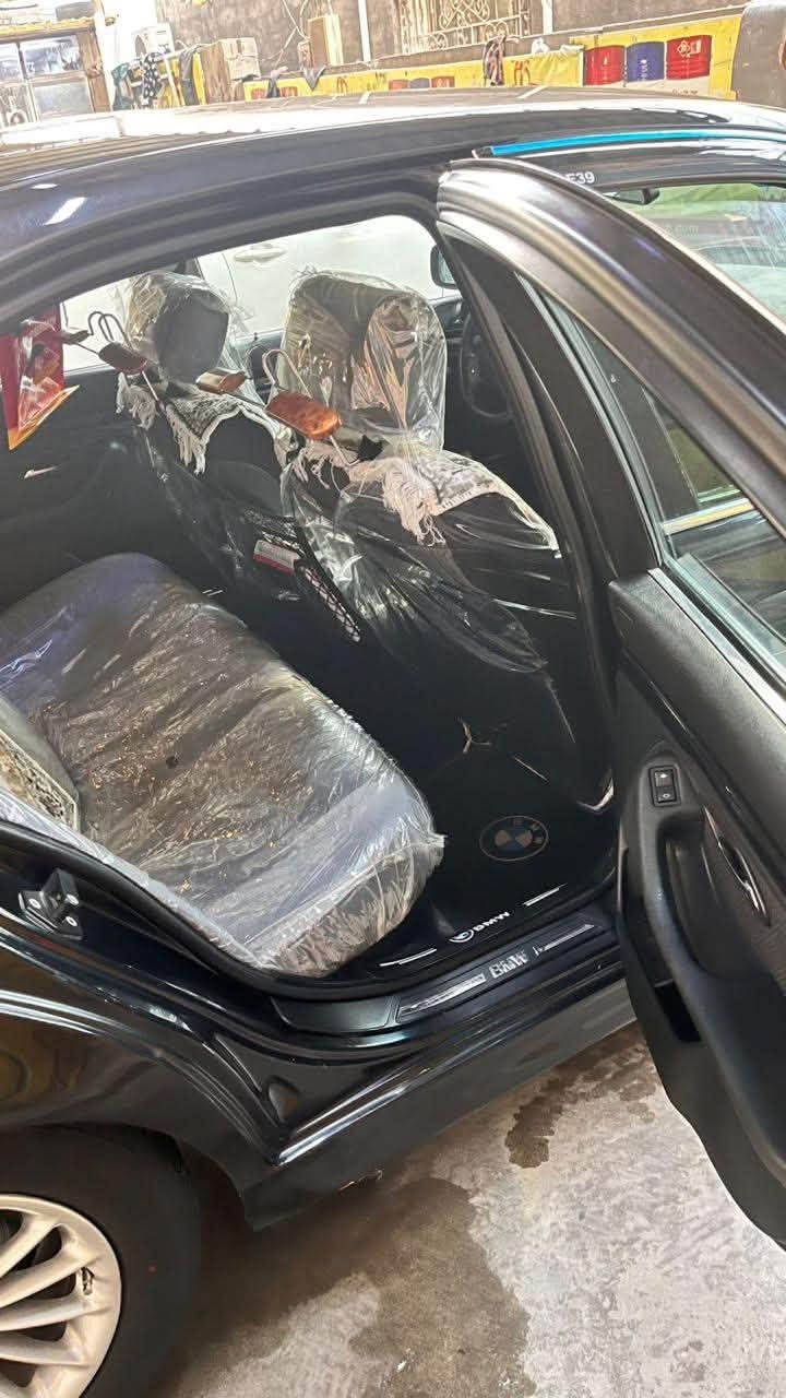 سلام عليكم شباب 
للبيع BMW528
موديل 97
دبل فانوس 
محرك6مسكر 
محرك كير كهربائيات حداديه كله جديد 
السياره مابيه اي ضربه
صبغ عام للجماليه 
تبريد تدفئه شغال 
كشنات جلد 
مسجات كشناات 
كامره خلفيه
شاشه كبيره 
كاعيات BMW 
وبقيه المواصفاات المعروفه 
السياره بيع او مراوس
مكان السياره بابل 
***********
