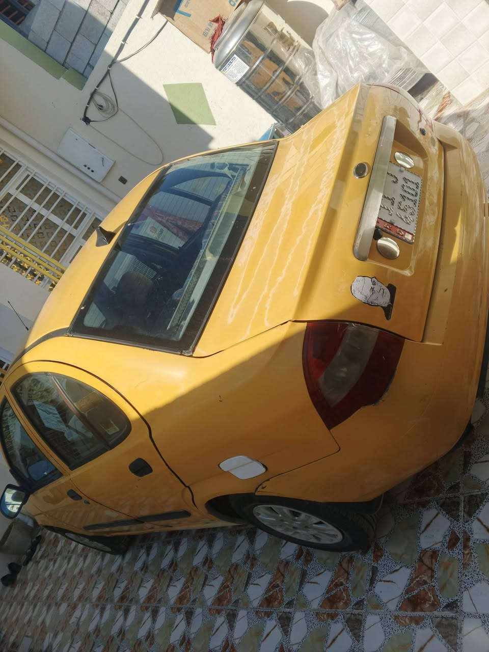 سلام عليكم عندي سياره للبيع او مراوس نوع طيبه أجرة رقم بغداد الدولي موديل 15 بسمي عنواني  ديالى خان بني سعد رقم تليفون *********** سعر 37 مع صور
