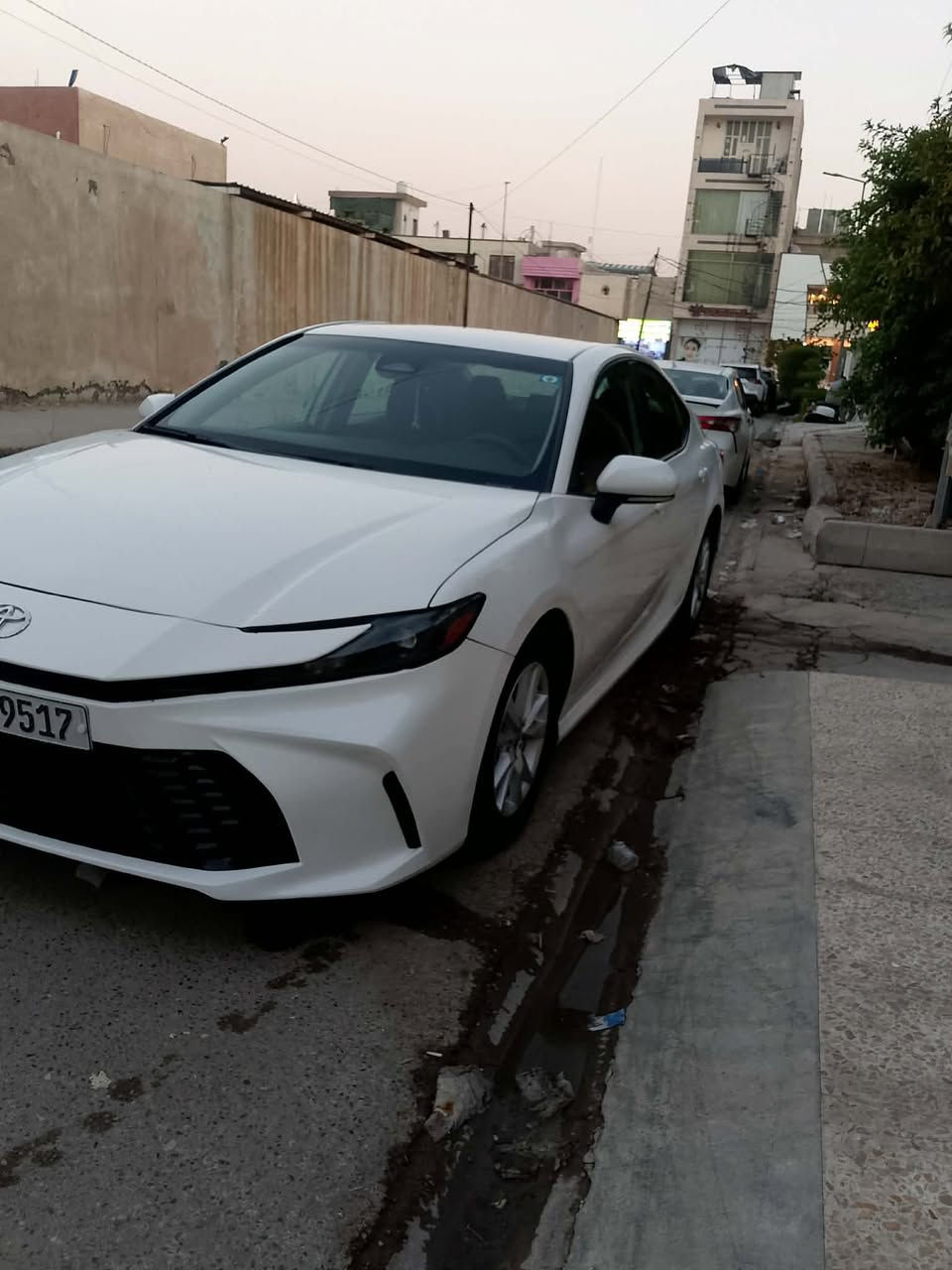 للبيع كامري 2025 Le
رقم بغداد تحويل ثاني يوم
ماشيه 27 الف 
بنيد صبغ فقط
بدون دواخل بدون شواصي
مكان السيارة ديالى بعقوبة
***********
