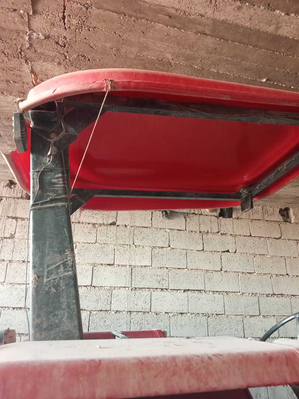 ايراني للبيع موديل 2013 بي خيط بخار رقم وسنويه السعر اتصال على ***********
