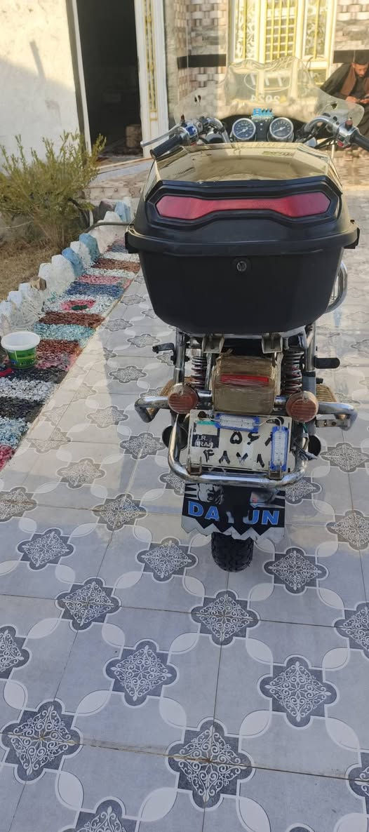 سلام عليكم دراجه لبيع شطره ال عمار نضيفه كلش اوراق موديل 19 السعر 900 وبيه مجال رقمي ***********
