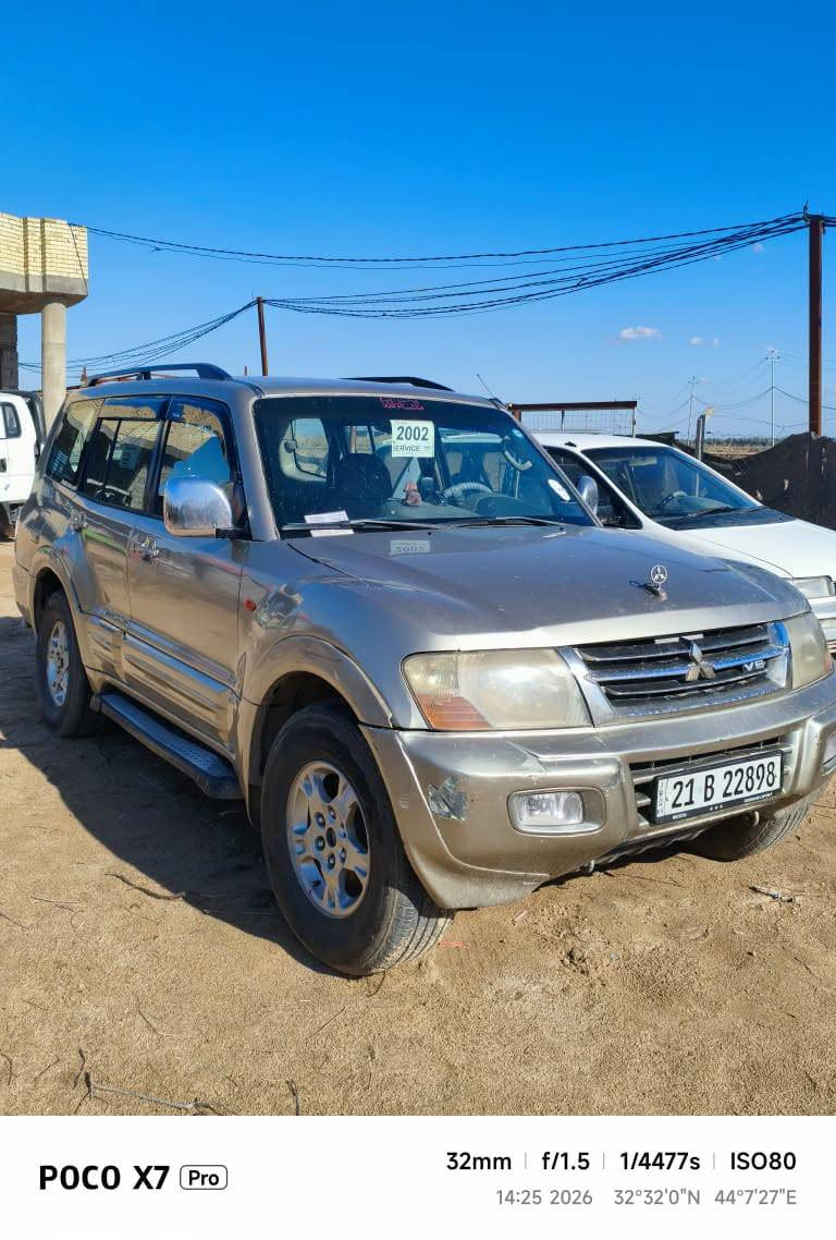 سلام عليكم سياره باجيرو للبيع مكينه كايمه كير كفاله تماتيك فورويل حساسات خلفيه كاميرات 2002 حداديه جديده تخم تاير جديد سياره مصبوغه عام جماليه فقط مابيه ضربه سبير تعليك سياره حلوه أحله من صوره مكانه كربلاء المقدسة طريق نجف عربلاء عمود 1140 رقمي للتواصل ***********. سياره للبيع أو المروس حسب القناعه سعره 65  وبيه مجال أسياره تمشي بس بيه صوت بل مكينه
