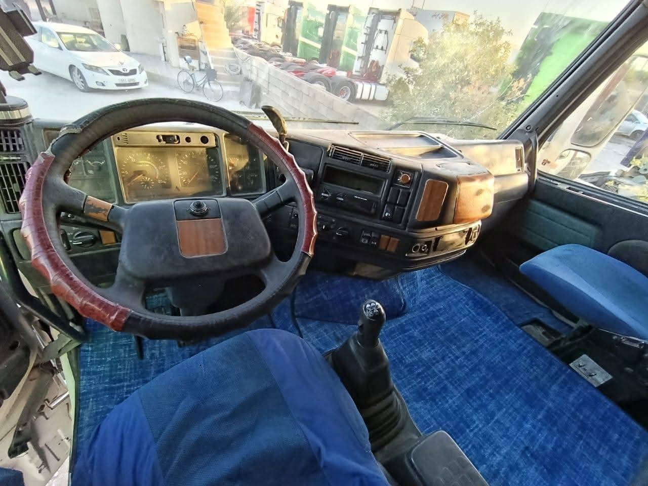 #فالفوا موديل 2002 محرك شيطاني كصه
#كير عادي 3×3
#دينموا وحساس سوبر وبطاريات وتخم تاير رأس جديد
#سنوية_جديده ل 2028 ورقم سليمانية جديد 
#حصة_كاز_كركوك

#عربانه_اوربي مربوطة بالسنوية 3 دناكير
#والرابع لاعوب على ظهر السيارة مع الوياله  يحتاج فقط زوجين تاير ويربط
#السعر 175
مكان السيارة كركوك
للاستفسار عن السعر *********** بي واتساب فايبر
