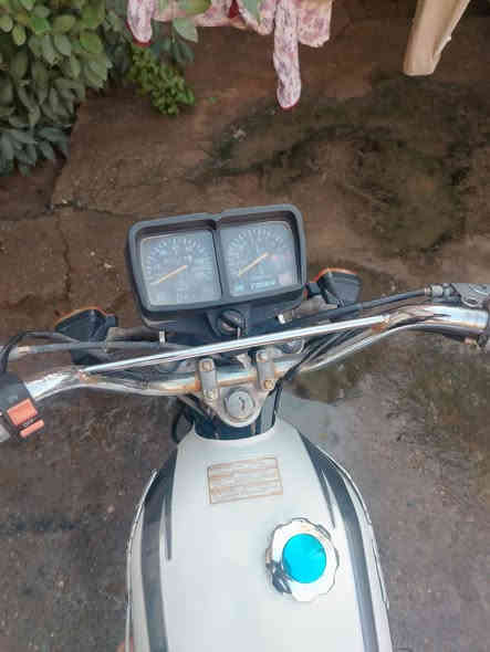 السلام عليكم ماطور بارت خمس ٩٩٩٩٩ مكينه معمره جديد اول مراه تنفتح نشاط فول تانكي جديد  وايرمنيه شغاله وياله عدله تواير جدد كزوز صرخ السعر ٣٣٠ وبي مجال بسيط شراي انتصل او خاص *********** /***********
