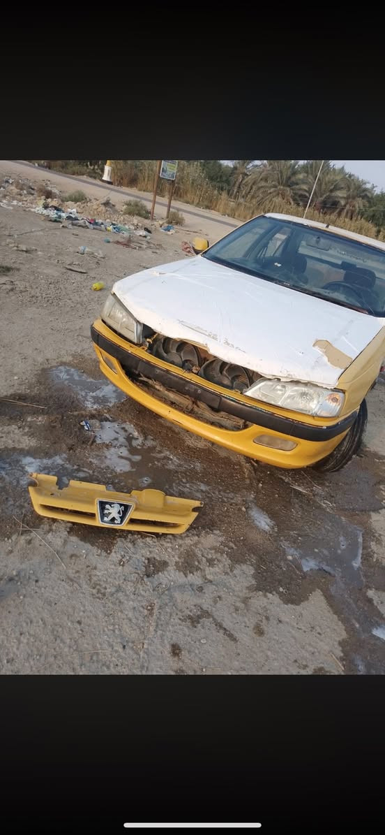 بيجو بارص 2011  بديها حلو مكفوله من الضربه سياره محرك ستوه مجفت كيرها حلو  ابيع كوم حديد رايدلها ترتيب كهربائيات وارقامها علاستلام  يعني تجي تاخذها سحب  مكاني البصره راعيها موجود سنويه لل29 
سعر 18 وبيها مجال ***********
