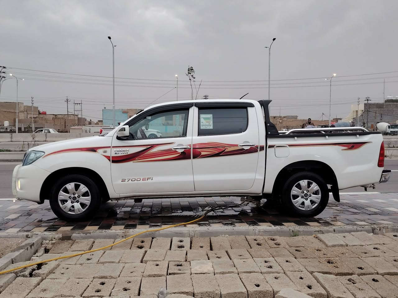 السلام عليكم بيكم تيوتا هايلوكس موديل 2010 سعودي باب اول شاصي 19مكفوله كفاله عامه تبريد ثلج رقمه واسط دولي سنويه مجدده 28 مشروع وطني السعر 153وبيها مجال الاتصال على ***********مكاني نجف مناذره مكلف بالنشر
