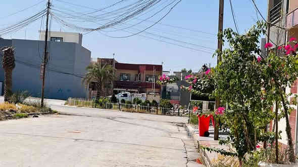 #عروض_مكتب_دعاء_الخير_للعقارات 🏡
للبيع هيكل 

بحي التعليم مجمع النور السكني 

مساحة160 متر    

6ست غرف  نوم  غرفتين سويت 

هولين وستقبال 

مطبخ حار بارد  وبيتونه 

صحيات بطابقين 
// للأستفسار  

الاتصال 📞
***********
***********
***********

***********
