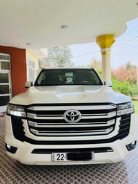 لاندكروز ٢٠٢٢ • محرك ٤٠٠٠ • ٧ راكب