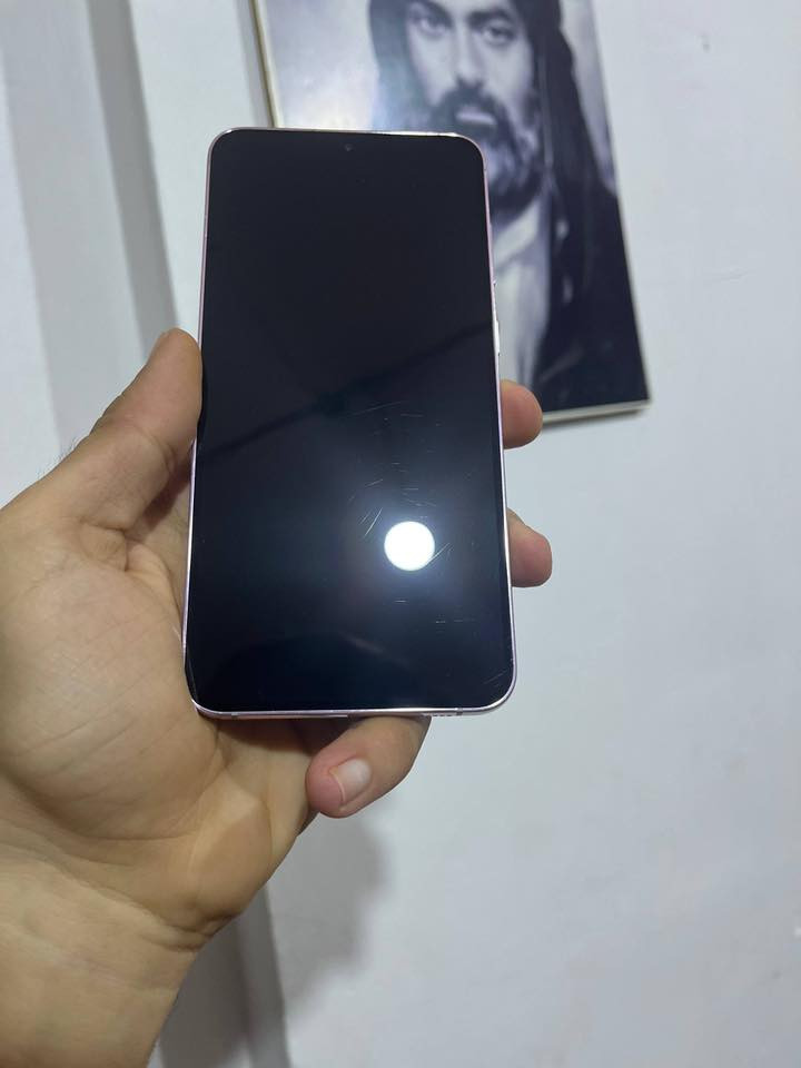 SAMSUNG S23 PLUS || 256G
نسخة امريكية مكفول من كلشي 
نضافة 95%
يرهم بيع ومراوس 
نهايته كلش 450 يم مكتب الاصيل والقمه ب 550
مكاني شارع فلسطين 
واتساب 
***********
