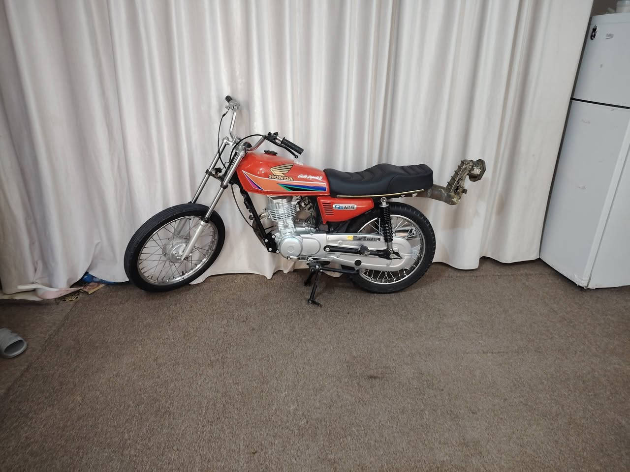 السلام عليڪم
دراجه موديل 26صارلها شهرين من معمره دراجه مامفتوحه نامه شلامجه دراجه مكفوله الرقم ***********
