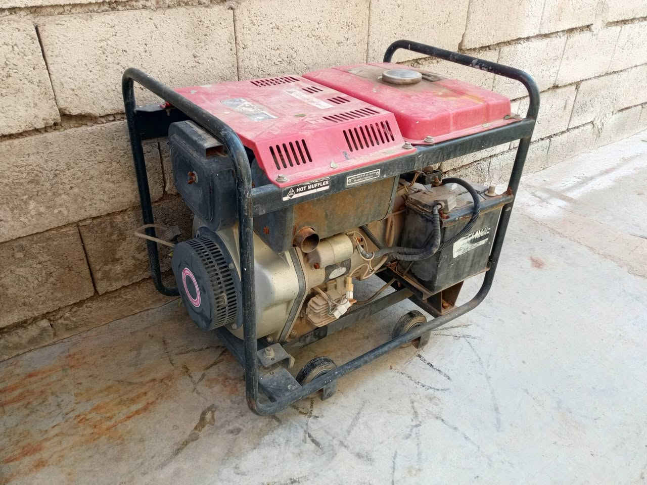 محرك لحيم + كهرباء ٢٠ أمبير نظيف جدا ، 
السعر  ٧٥٠ ألف دينار ، كركوك /***********
