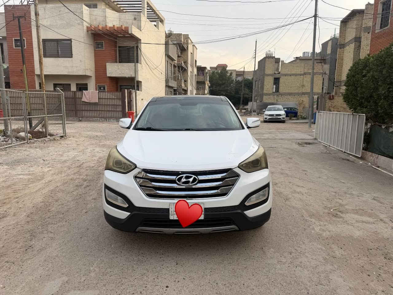 سنتافيه موديل 2013
وراد امريكي جاملغ امامي مصبوغ+الخالفي مصبوغ
سياره فول موصفات واحد على واحد
4سلندر
سنويه غير صاقطه 
كشنات كهربائيه تدفئه
بونراما***********
رقم الاماني بغداد
موقع السياره بغداد الغزاليه
