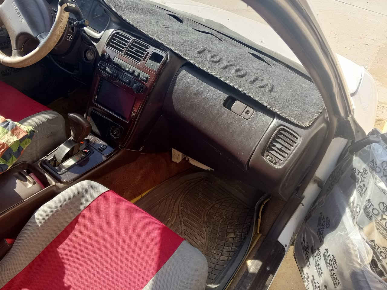 للبيع شيزر
رقم بغداد سنويه باسمي 
ونجي 4سلندر مكان .ناصريه.قضاء النصر 
لايت زنون 
شاشه تخم تايرات 
سياره حلوه ونظيفه وخير من الله.شراي خابر مو شراي تكدر تعبر لمنشور
رقم ***********
