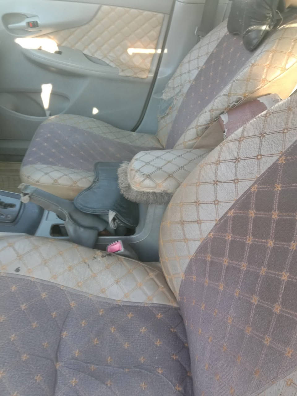 كورله ٢٠٠٩ محدث ٢٠١٣ رقم انبار بااسمي السنويه لحد ٢٠٢٧ بيها ضرر بابين بدون دواخل والجاملغ الخ شبر معجون السعر ٨٠ وبيها مجال التواصل ع الرقم متواجد ع الفيس *********** تكريت
