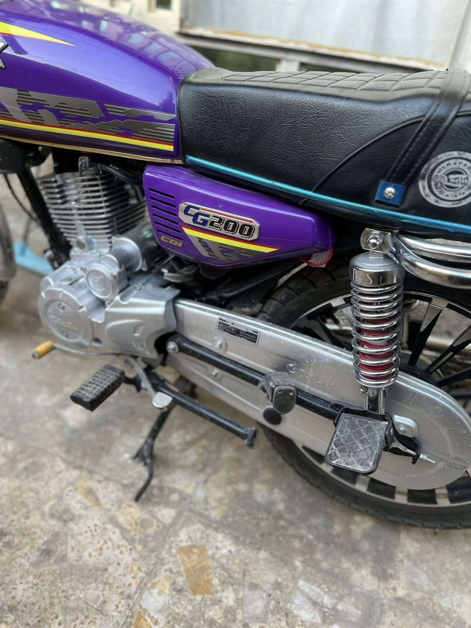 سلام عليكم دراجه سافان مديل 2025  شهر 11مكينه 200 شاشه تشغيل عن بعد  الدراجه متروكه صارله شهرين يحتاجلها بس باتري الدراجه جديده بعده بالعافيه على الياخذه 
السعر /900 الف 
العنوان : بغداد حي اور 
الاتصال على الرقم ***********
