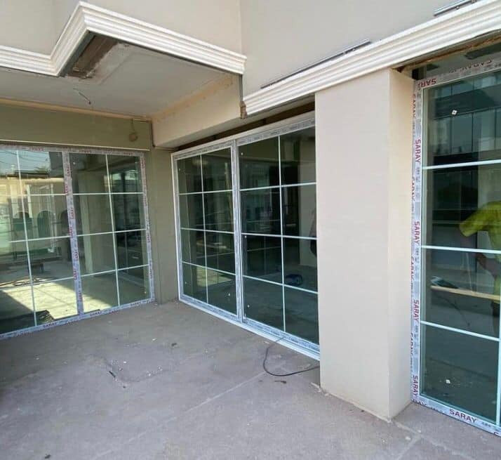 ✨ **تشكيلة جديدة من الشبابيك والأبواب!** ✨

نقدم لكم شباك الألمنيوم المتطور بأفضل جودة وأسعار منافسة:

🔹 **شباك الألمنيوم سلايت 3 خطوط بسمك 7.5 سم**  
- تصميم عصري يضمن تهوية مثالية ومنظر أنيق. **سعر المتر 50 دولار**

🔹 **شباك الألمنيوم 9.5 سم 3 خطوط مع مانع ذباب**  
- يحافظ على الأجواء الداخلية مريحة وخالية من الحشرات. **سعر المتر 60 دولار**

🔸 **أبواب بلاستيك PVC من ماركة سن بن التركية**  
- جميع الألوان متوفرة وبمواد عالية الجودة.  
- أسعار مناسبة تناسب جميع الميزانيات.

🌟 **لا تفوتوا الفرصة للحصول على هذه المنتجات المميزة!** 🌟

📍 **للمزيد من المعلومات والأسعار، يرجى الاتصال بنا أو زيارة معملنا في الموصل.**
📞 ☎️ WhatsApp: +9647739784862
📞 ☎️ WhatsApp: +9647511260102
نحن في انتظاركم! 💬
