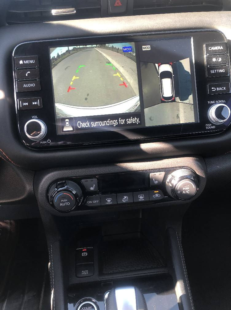 نيسان كيكس موديل 23 مواصفات SR ماشيه 29 الف ميل 
كاتي تترقم محافظات الاقليم مع مدة ترقيم 90 يوم 
بونيد صبغ فقط بدون دواخل بدون ايرباك 
هذا رقم الشاصي 3N1CP5DV9PL507605
سعر 143 وبيها مجال 
للاستفسار الاتصال على الرقمين 
***********--*********** كركوك, العراق
