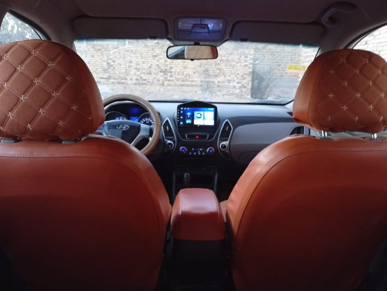 توسان موديل 2012 خليجي كفاله عامه رقم بغداد تحويل مباشر السعر 127 مكان السياره حله الاسكان 
***********
