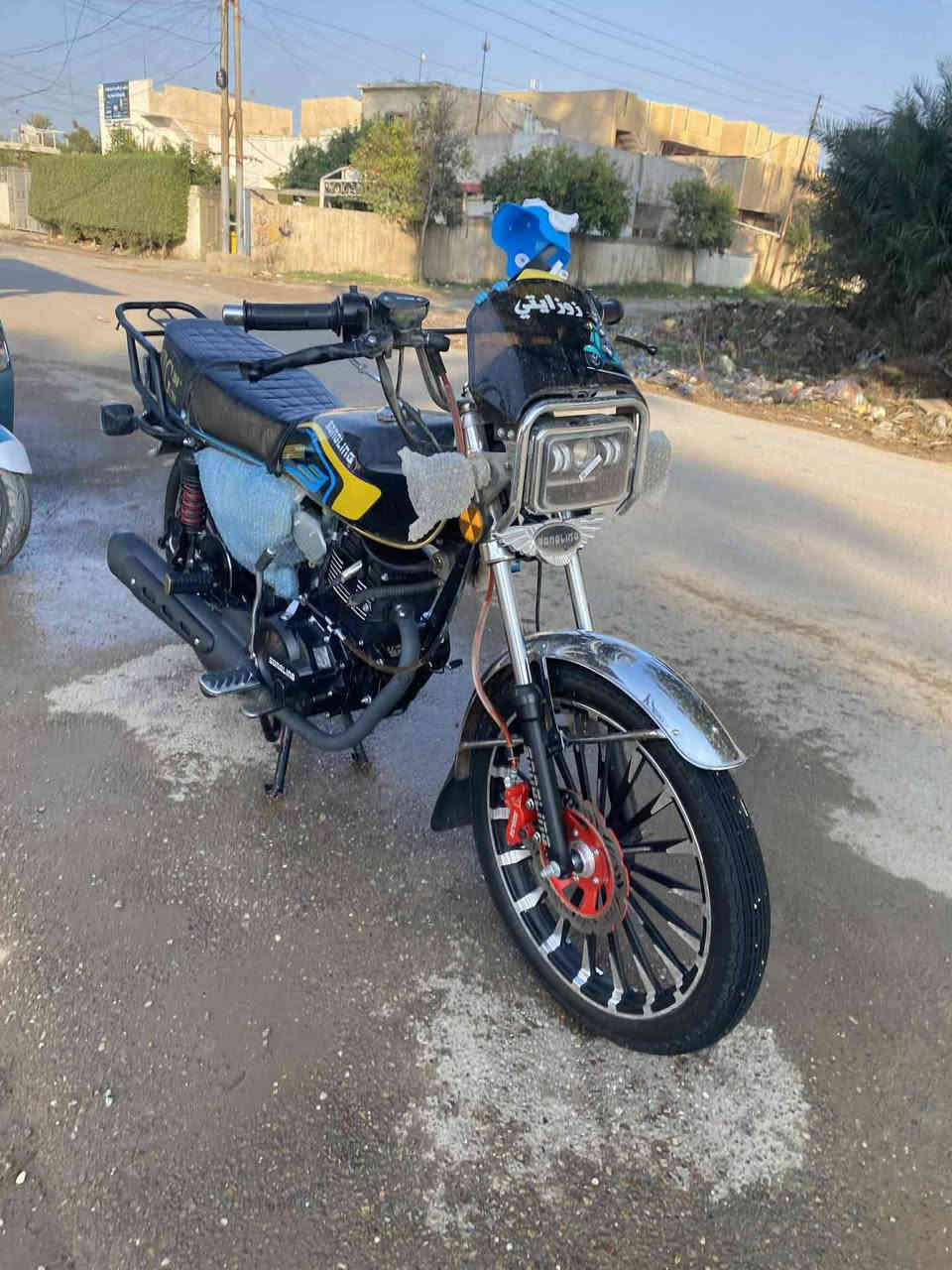 السلام عليكم
دراجه موديل 26 
دراجه كفاله عامه 3 تبديله دهن ماشيه الف 
بعدهي زيرو سعر دراجه 925 بيه مجال للشراي مكاني بغداد الحسينيه الراشديه حي الانتصار مكلف بل نشر الشراي يتصل ع رقم  ***********
