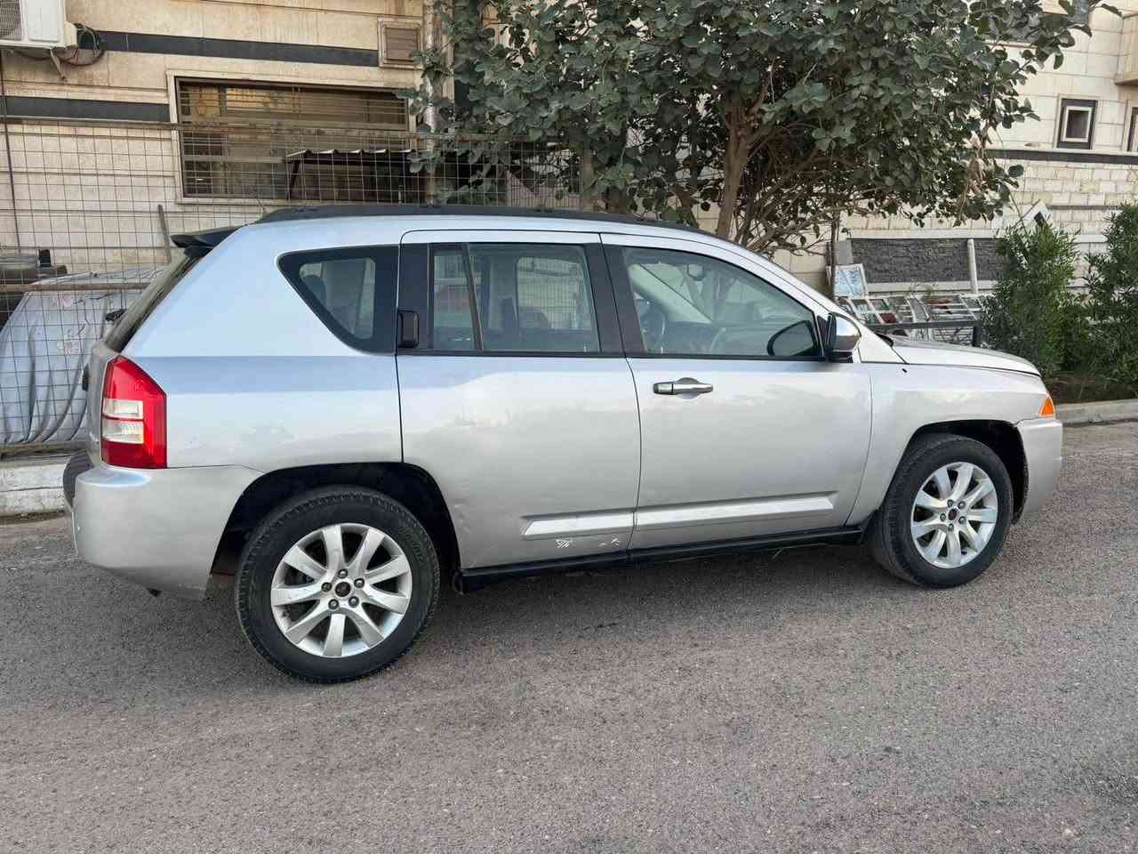 جيب كومباس مديل 2008 فول ليمتد مكينة 2400 مكفولة مع الكير فتحة سقف تحكم ستيرن مثبت سرعة ٤ جام كهرباء كشنات هيتو ٤ ويل مانع انزلاق شاشة مع كامرة دوارة صدر تخم تاير جديد كهربائيات وضعية الشركة رقم بغداد مشروع وطني سنوية جديدة مكفولة من لضربة والتبديل مكاني بغداد شهداء البياع السعر 63 وبيهة مجال *********** بغداد, العراق
