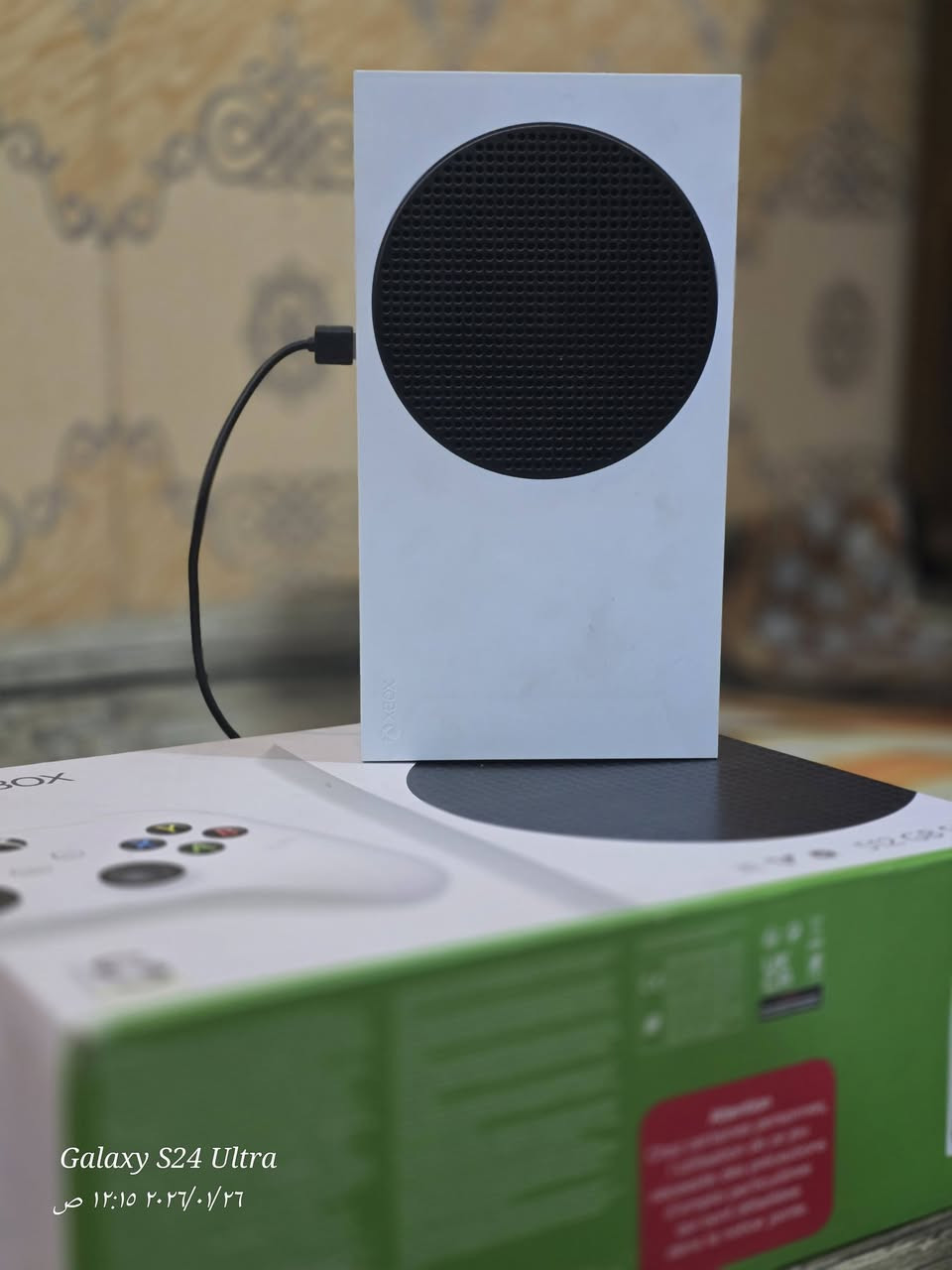 السلام عليكم 
للبيع سيريس اس اونلاين نضيف جداً 
ذاكره 512 GB
يده احترافيه 
يده اصليه مال الجهاز 
مروحه للتبرير
لعبة Forza Horizon 4 قرص 
لعبة Forza Horizon 5 شراء داخل الحساب 
وبي بعد اهواي العاب بالحساب 
السعر 325 الف وبي مجال بسيط 
العنوان بغداد جميله الأولى فلكة 83 
للإستفسار ***********
