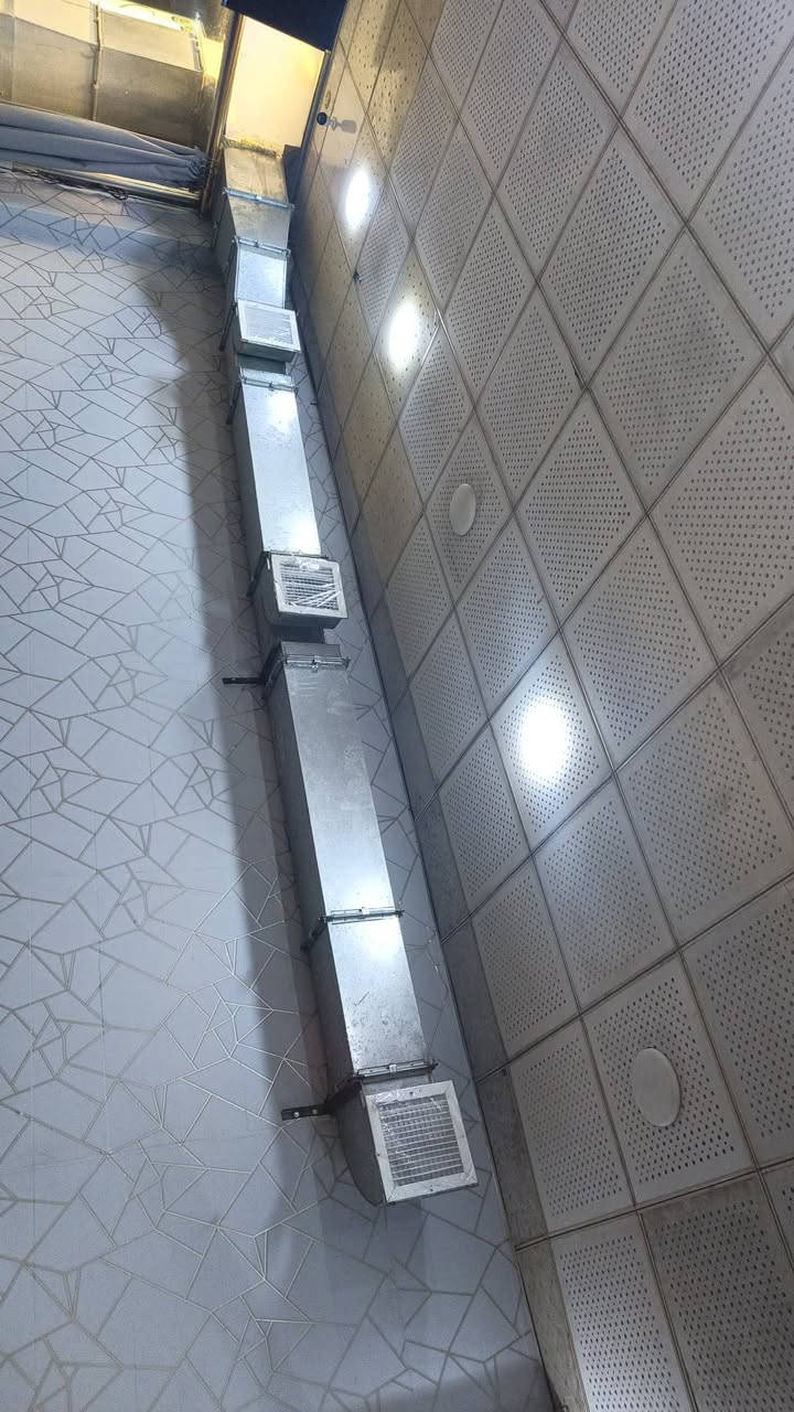 سلام عليكم 
مبرده ريلاكس للبيع 
حجم كبير مع دكتات 
العنوان كربلاء الاستفسار اتصال ع 
***********
