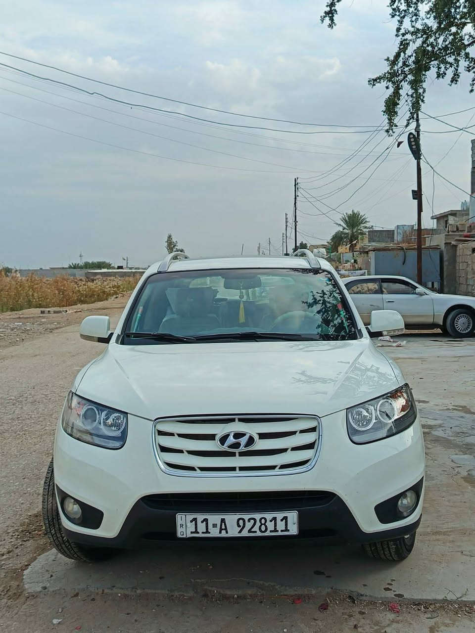 سلام عليكم 
نوع سيارة سنتافيا 
موديل 2011 خليجي 
فول مواصفات 1/1
فتحة سقف 
بصمة مع ابواب هم بصمه 
كشنات كهربائية 
تحكم استيرن 
رقم بغداد سنوية جديدة
سبعة راكب 
تخم تأير 
المرايات مرئ
محرك مكفول شرط 3600
كير مكفول شرط ب جيس
سيارة متعوب عليها مال جني 
سيارة مكفولة من تبديل والضربة
سيارة شركة شوفت عينك
تجي وتشوفها احلئ من صور 
سعر 162 وبيه مجال قليل 
عنوان بغداد 
رقم الهاتف ***********
