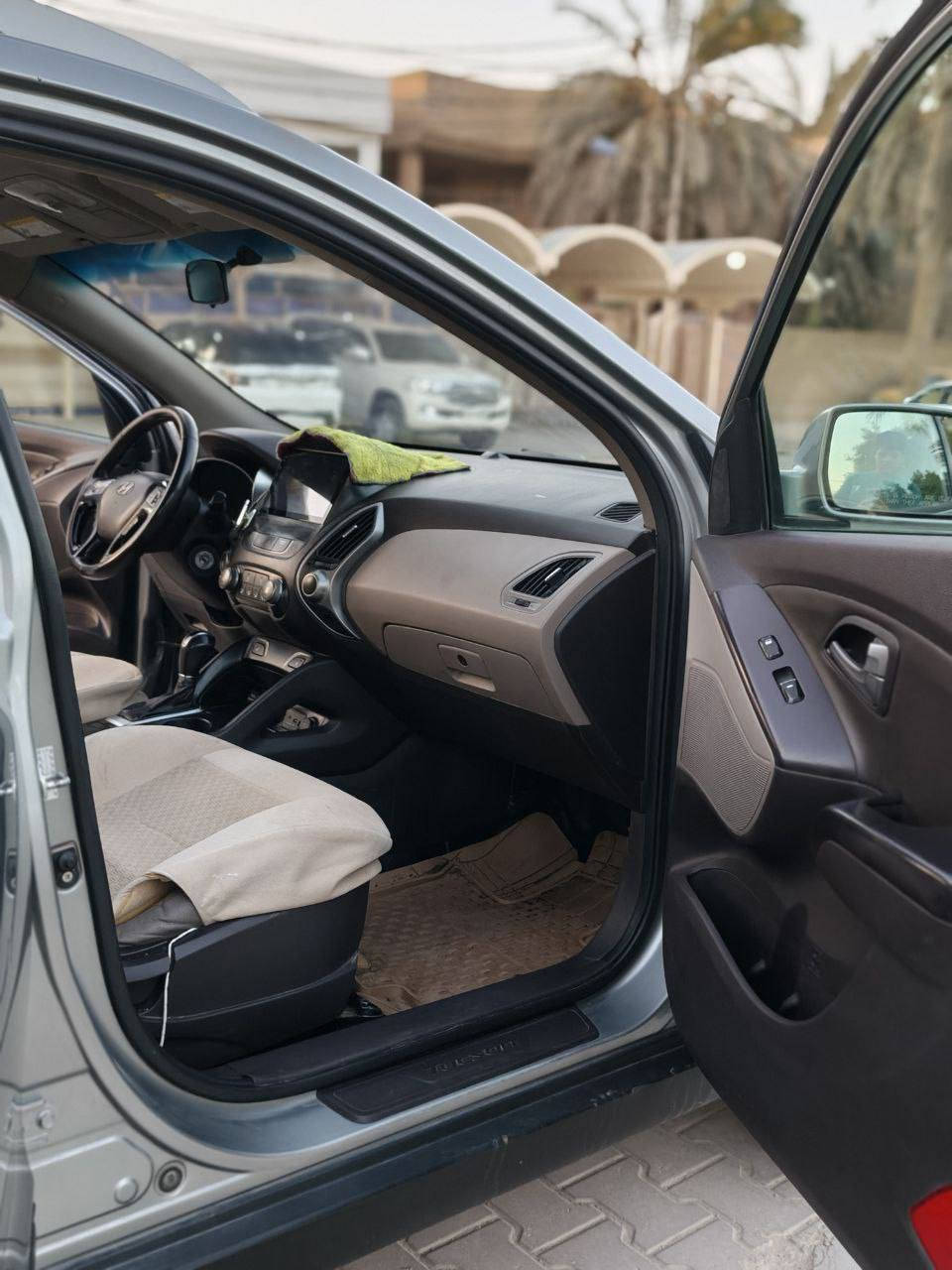 للبيع توسان موديل 2015 امريكي 
رقم دولي جديد
بيه قطعتين جاملغ وبنيد
حداديه ومنضومه تبريد جديد تخم تاير. جديد
مكاني بابل الحله السعر 138وبيها مجال 
لل استفسار ***********
