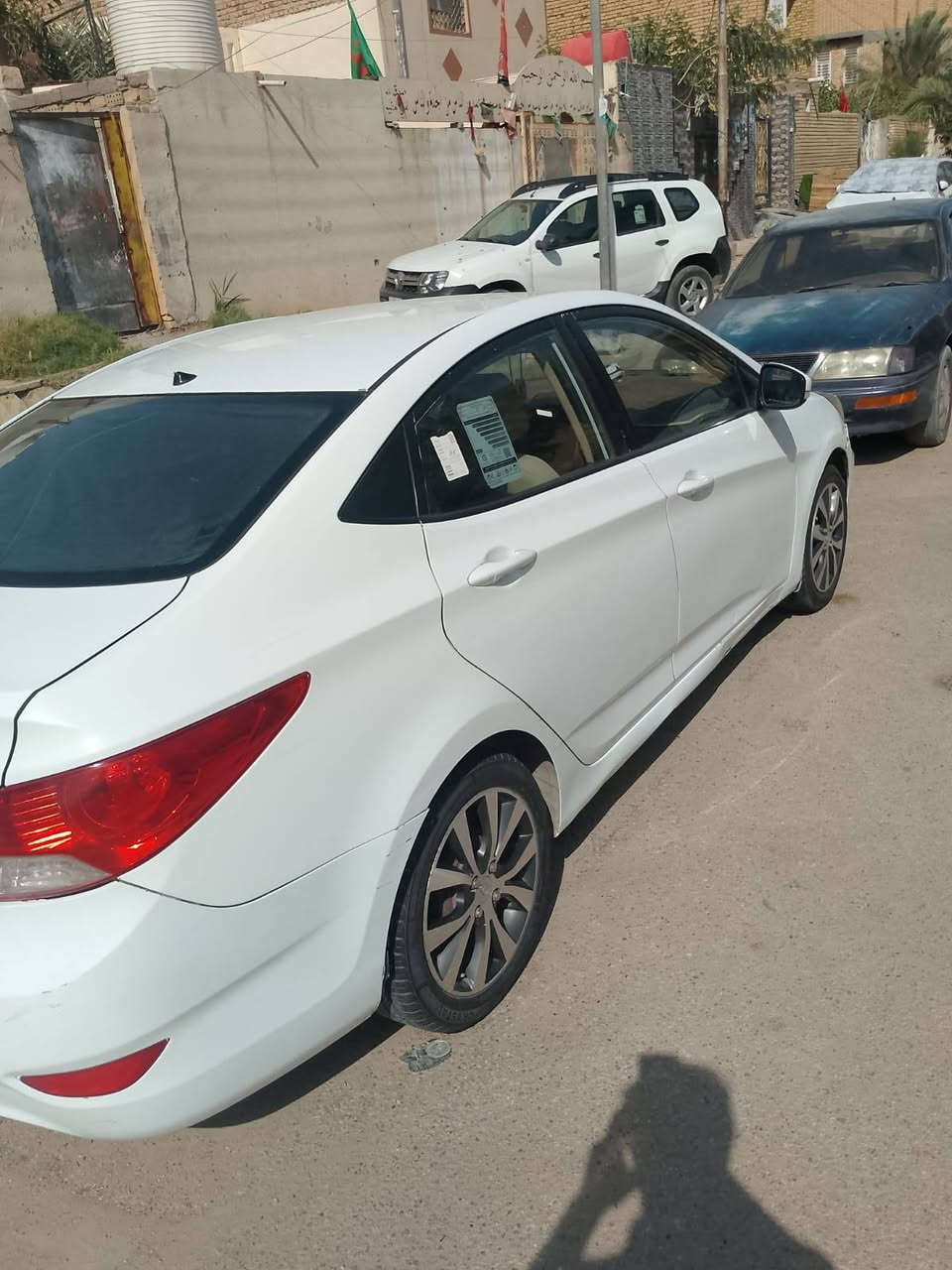 اكسنت ٢٠١٣ خليجي بيهه دحجات وصبغ ونقصه تبريد تسريب بسيط بيهه مكينه كير خير من الله مكاني ناصريه *********** وسعره ٧٨ وبيهه محال بسيط
