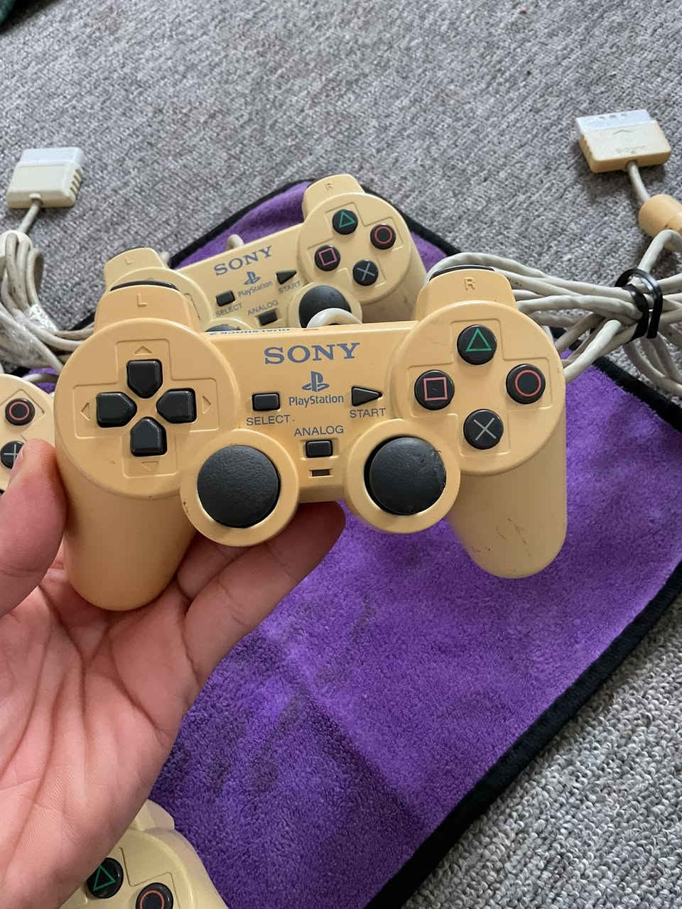 جوستكات بلي تو ماراح أشوفها كل يوم ع الفحص والضمان آخر أربع قطع سعرهن مع توصيل ٧٥ سعر نهائي اخواني،


**إذا كنت صاحب هذا الإعلان وتريد حذفه لأي سبب، رجاءا أرسل رسالة إلى الدعم الفني**