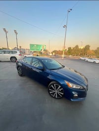 التيما 2022 srاربيل ، مكانها بغداد السياره اصليه بدون تبديل حادثها خدش...