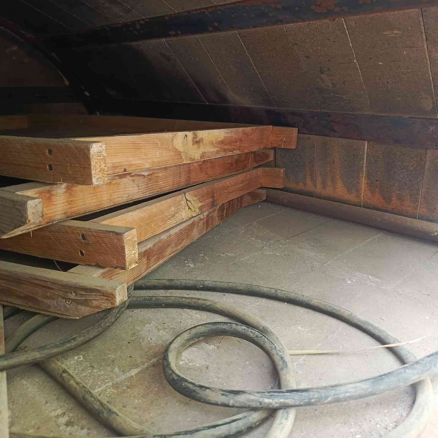 فرن متنقل للبيع مع طوليات 
***********
