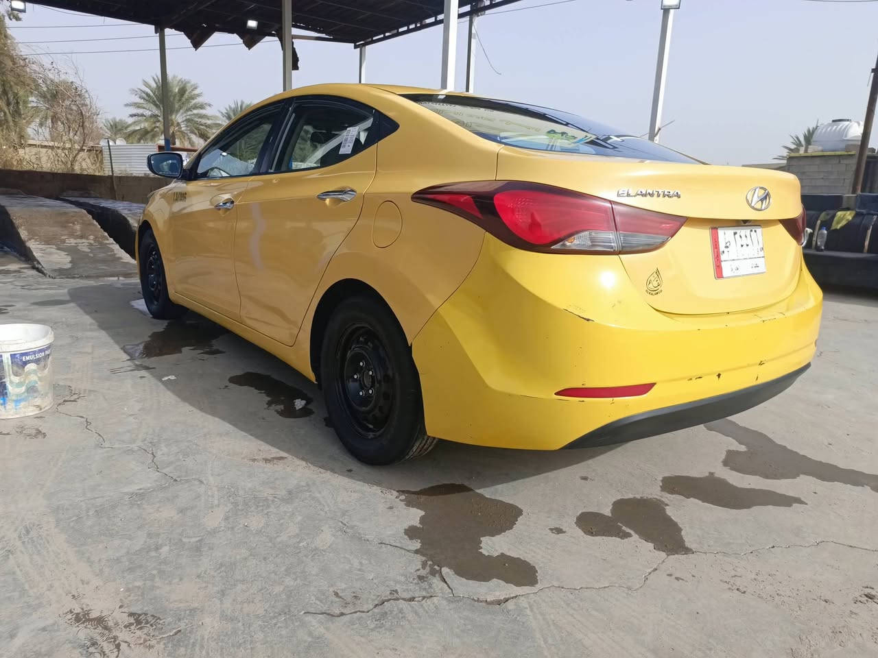 السلام وعليكم
لبيع النتراه خليجي 2015 فول موصفات عده البصمه 
  رقم بغداد مكفوله كفاله عامه 
سياره بسمي مصفره هيه وغرمات وسنويه ال 27
مكينه جديده وكير وصدر جاهزه لشارع مباشرته
  وتبريد قطعتين ومري شفط وفتحه سلايد 
سياره مسويله سيرفس كامل مال جناي 
مكان سياره بغداد الدوره السعر 125 وبيها مجال
 رقم تلفون ***********
