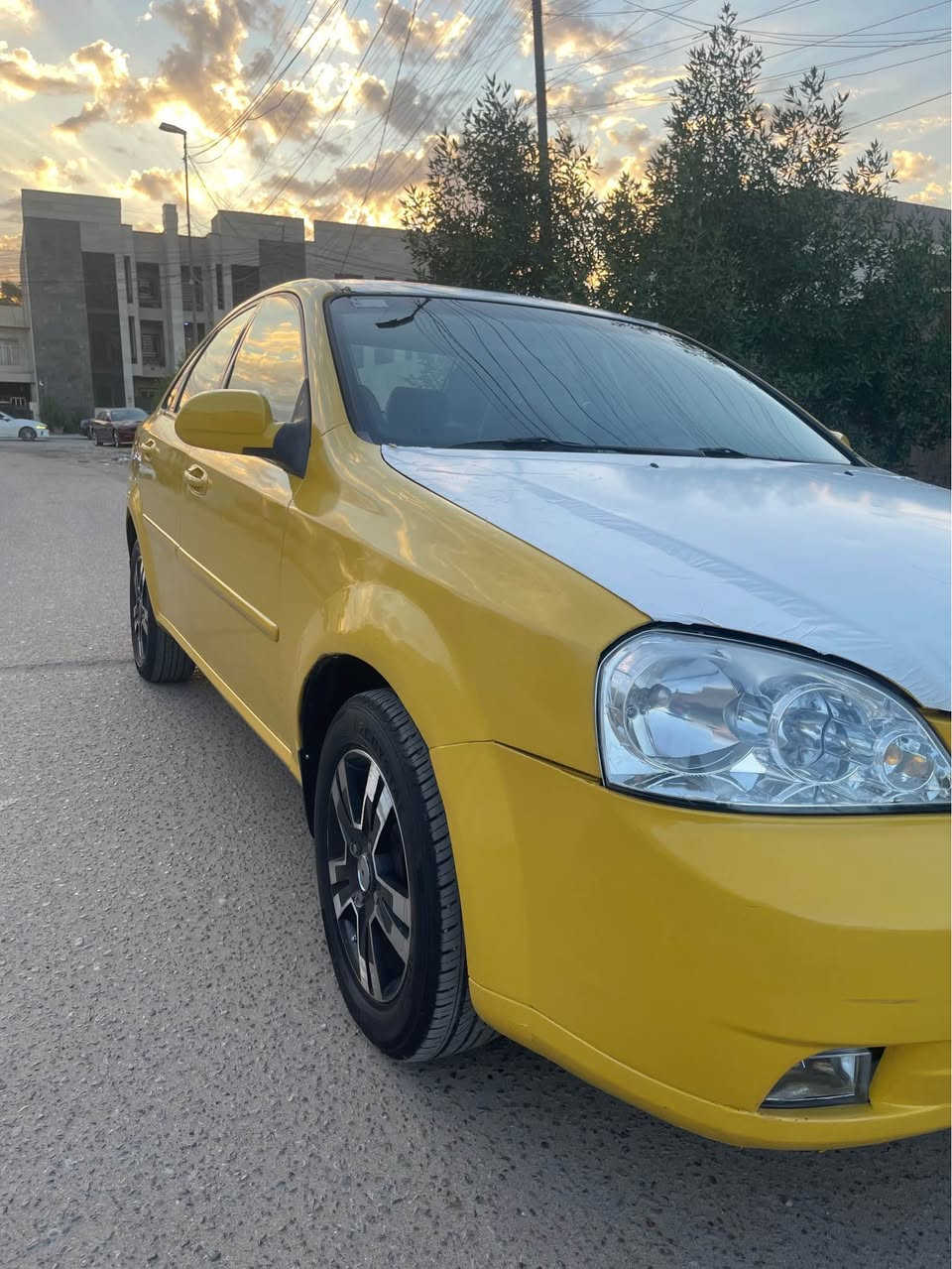 السلام عليكم 
اوبترا 2011 الشركة العامة للسيارات. 
كير ومحرك مكفولات. 
حدادية ممتازة. 
كهربائيات كلها مكفوله 
تبريد ثلج 
تخم تاير وباتري جديد ويل كب السيارة. 
هيئة وغرمات مصفرة. 
سيارة مكفوله من الضربة  القوية  مصبوغة جمالية 
سعرها 66 مكانها بغداد 
الرقم *********** بغداد, العراق
