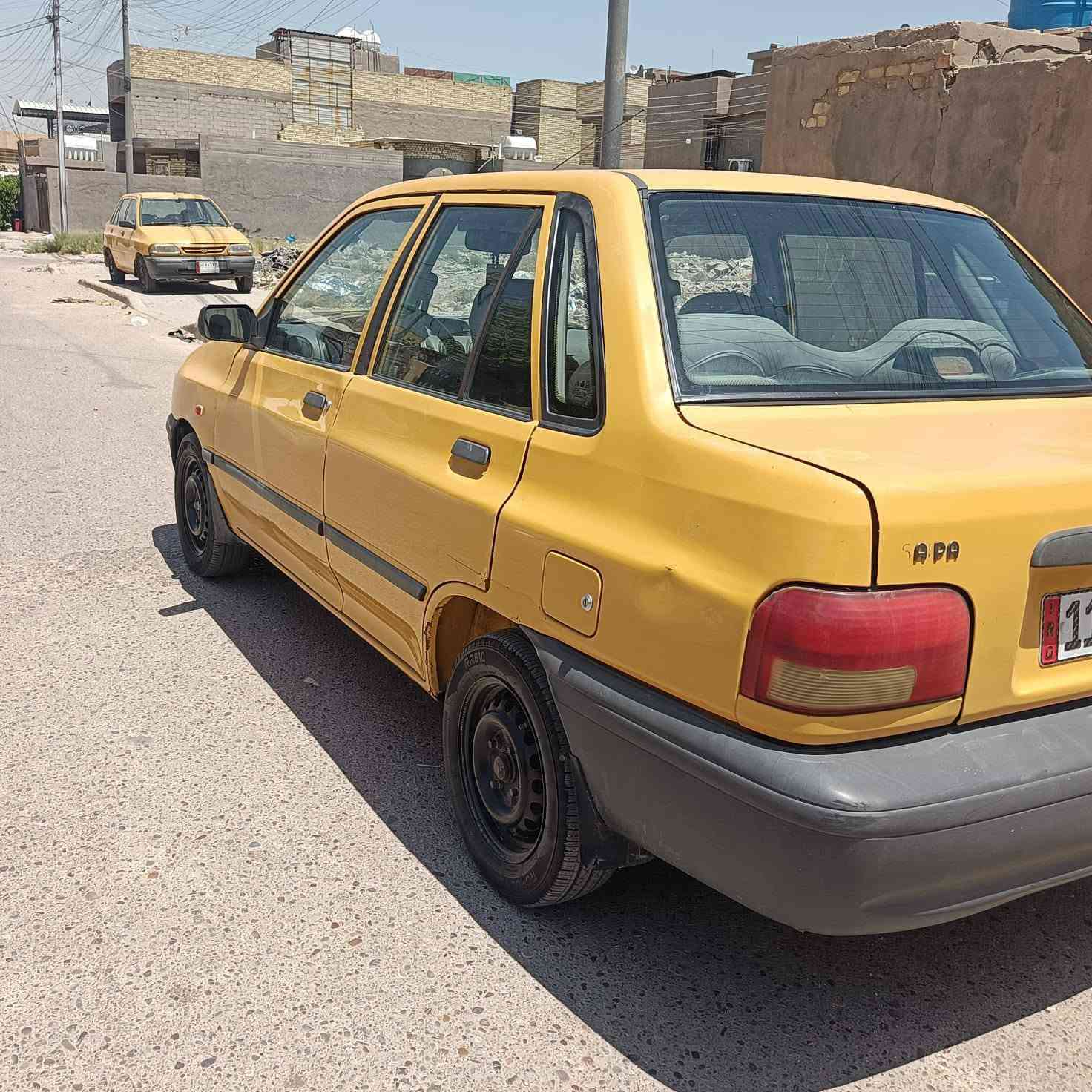 السلام عليكم سايبا 2012  للبيع فقط رقم بغداد انكليزي سنوية ٢٠٣١ شواصي بلادية بيها فقط صبغ قليل بالجاملغ الخلفي  مكاني بغداد جسر ديالى القديم ***********
