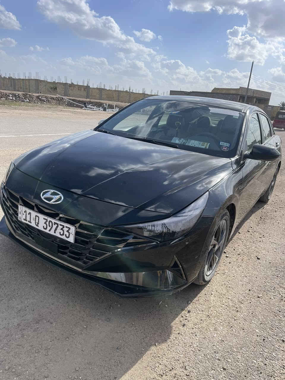 النترا للبيع موديل 2023 معوقين
نص فول صبغ البنيد وشويه بالباب 
سونار مرفوق بصور  لا شاصي ولا لغود 
سعر 133 مكان بغداد 
***********
