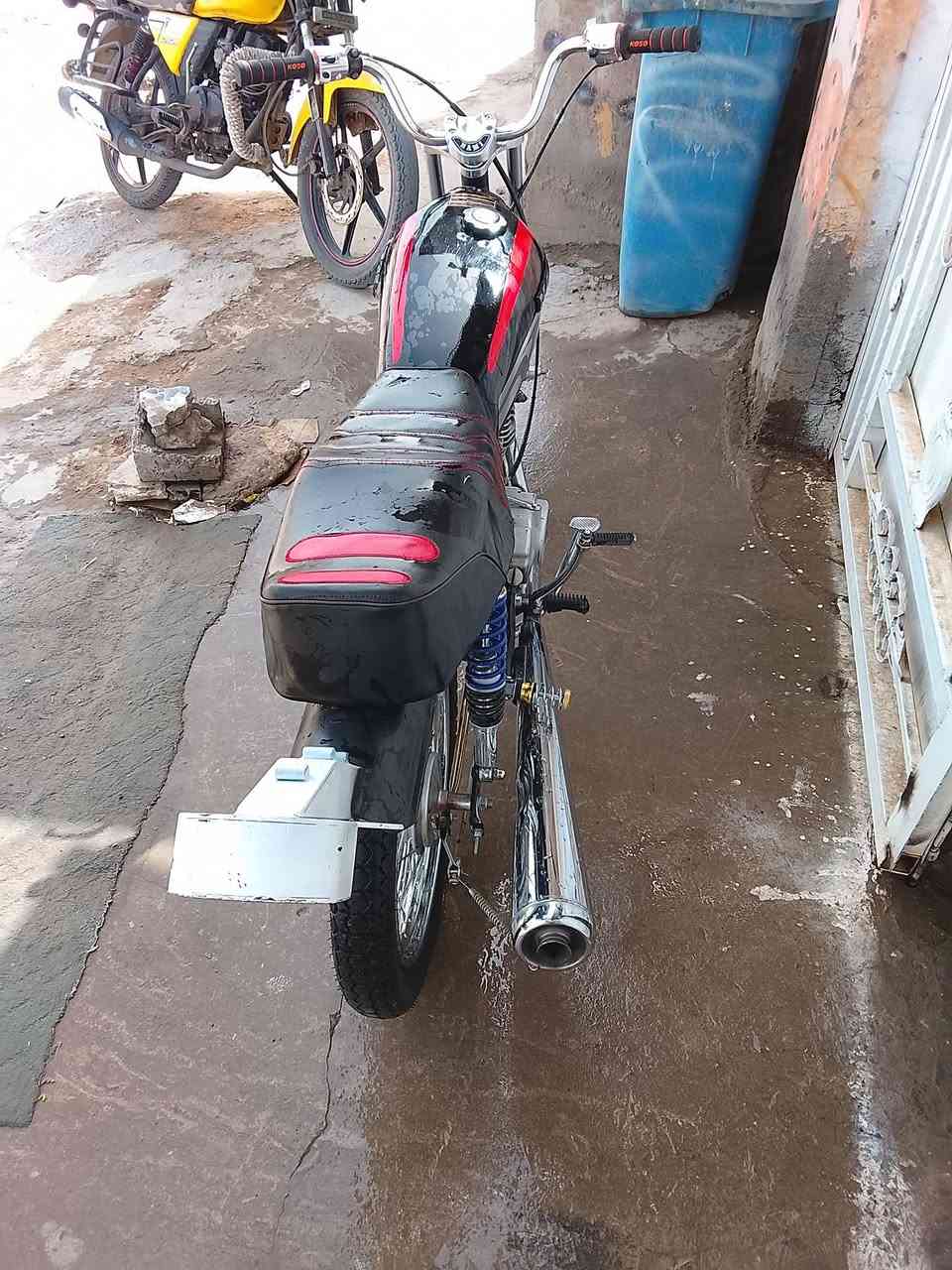 سلام عليكم دراجه للبيع موديل 23 اوراق 450بيها مجال المكان بابل جبله ***********
