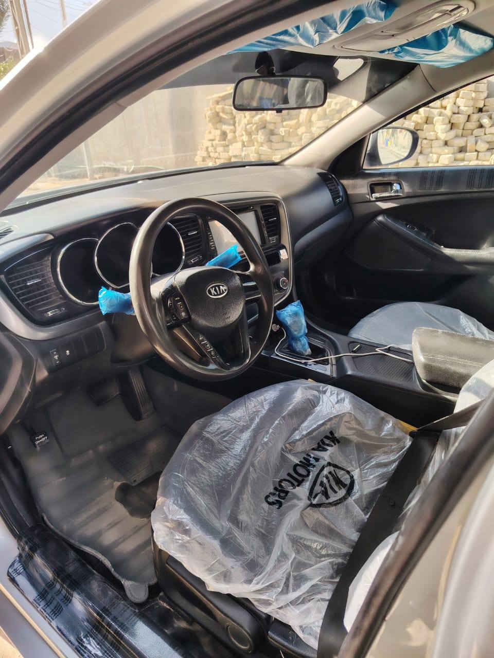 السلام عليكم 
كيا اوبتيما موديل2011 وارد كوري محرك 2000 دوش رقم بغداد بسمي تحويل ثاني يوم  
بيه بس قطعه وحده تبديل قبق جنطه وباقي سياره بلادي مكاني الفلوجه سعره 106ورقه للاستفسار الاتصال *********** الفلوجة, الأنبار
