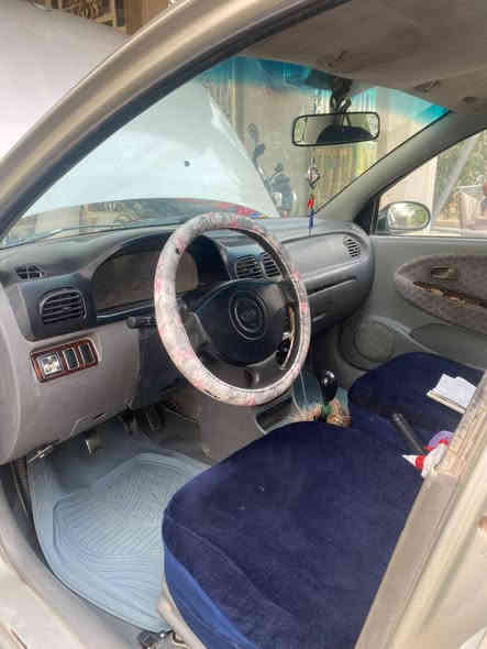 سلام عليكم سياره كيا ريو 2001كامله اي نقص مابيه مصبوغه عام  اي ضربها مابيه السياره وتحويل ثاني يوام رقم *********** السعر 38 وبيه مجال
