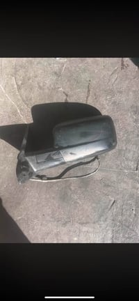 بك لايت رام كلاسك جهة سايق ومرايه رام جهة سايق سوده  اصليات مال وارد ا...