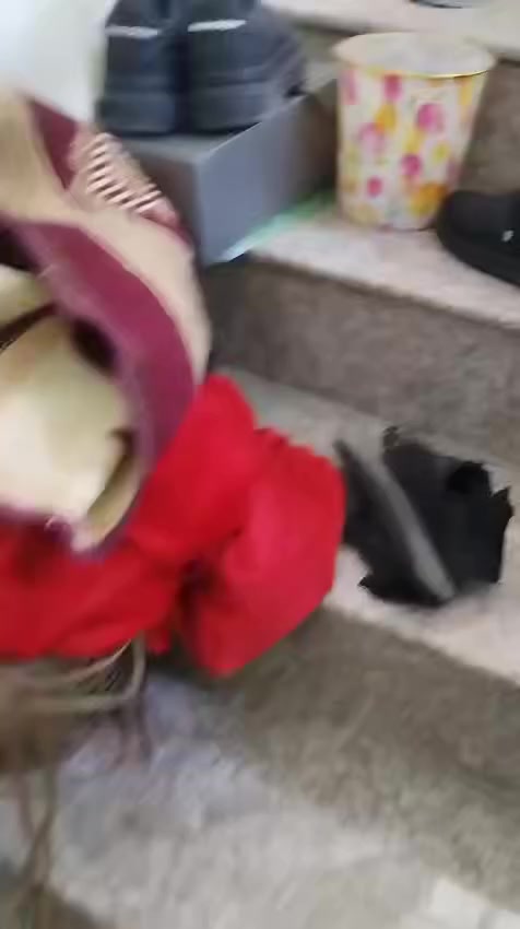 سلام عليكم ورحمه الله وبركاته بيت 100م طابقين طابق الاول بلوك طابق الثاني فرمستون +البيت بي 12دنكه مسلح البيت مثل متشوف يبعد عن الامام ممشه عشر دقايق اقرب شي عن الامام موقعه باب اطوريج  

سند 25 طابو زراعي للتواصل ***********
