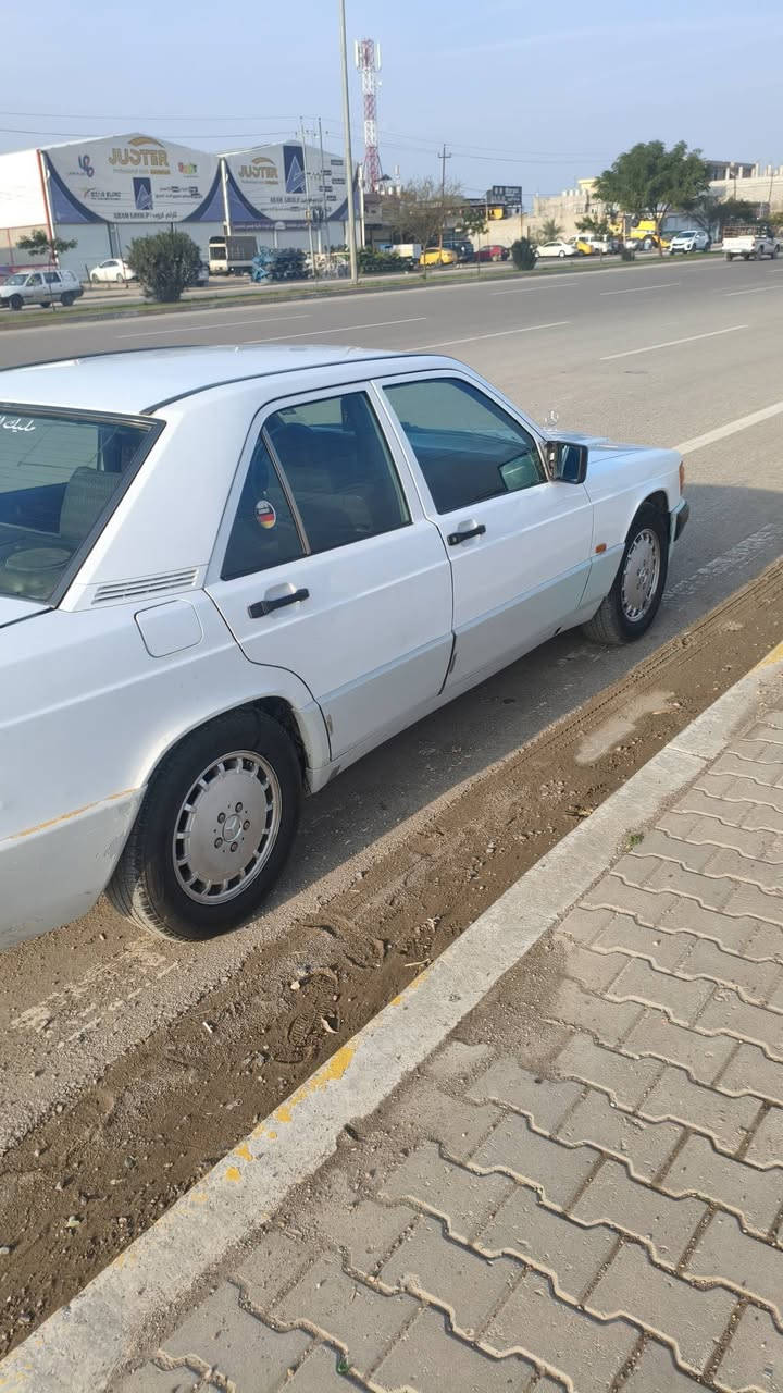 سلام عليكم مارسدس طيارين موديل 90سنويه 29 كود بنزين بي حداديه جديد ايطارات جديد محرك جديد شاده ونجي كهربائيات شقاله تبريد 🌨️ لا صبق ولا خياس سعر 55 عنوان كركوك***********(***********
