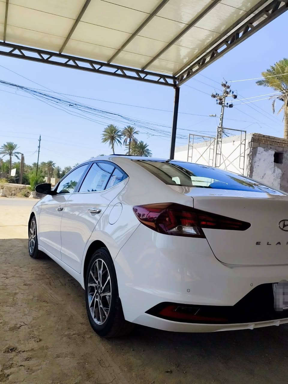 سلام عليكم
النتره مديل 2020 خليجي 
السياره فول موصفات للاخير بصمه فتحه يدات نيكل اعلى فئه مكينه 2000دوش ماشيه 120
السياره كفاله عامه السونار مرفق بل منشور 
مڪان السياره بابل قضاء الكفل 
للاستفسار 

***********
