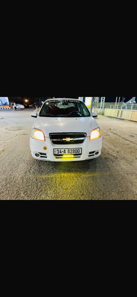 السلام عليكم افيو موديل 2011 السياره كفاله سياره حلوه مال جناي مكينه وكير كفاله تخم تاير حداديه جديده تبريد نقص بس غاز فقط ارقام انجليزيه سنويه 2027 السعر 55 وبيها مجال قليل مكان السياره ميسان العماره رقم الهاتف ***********
