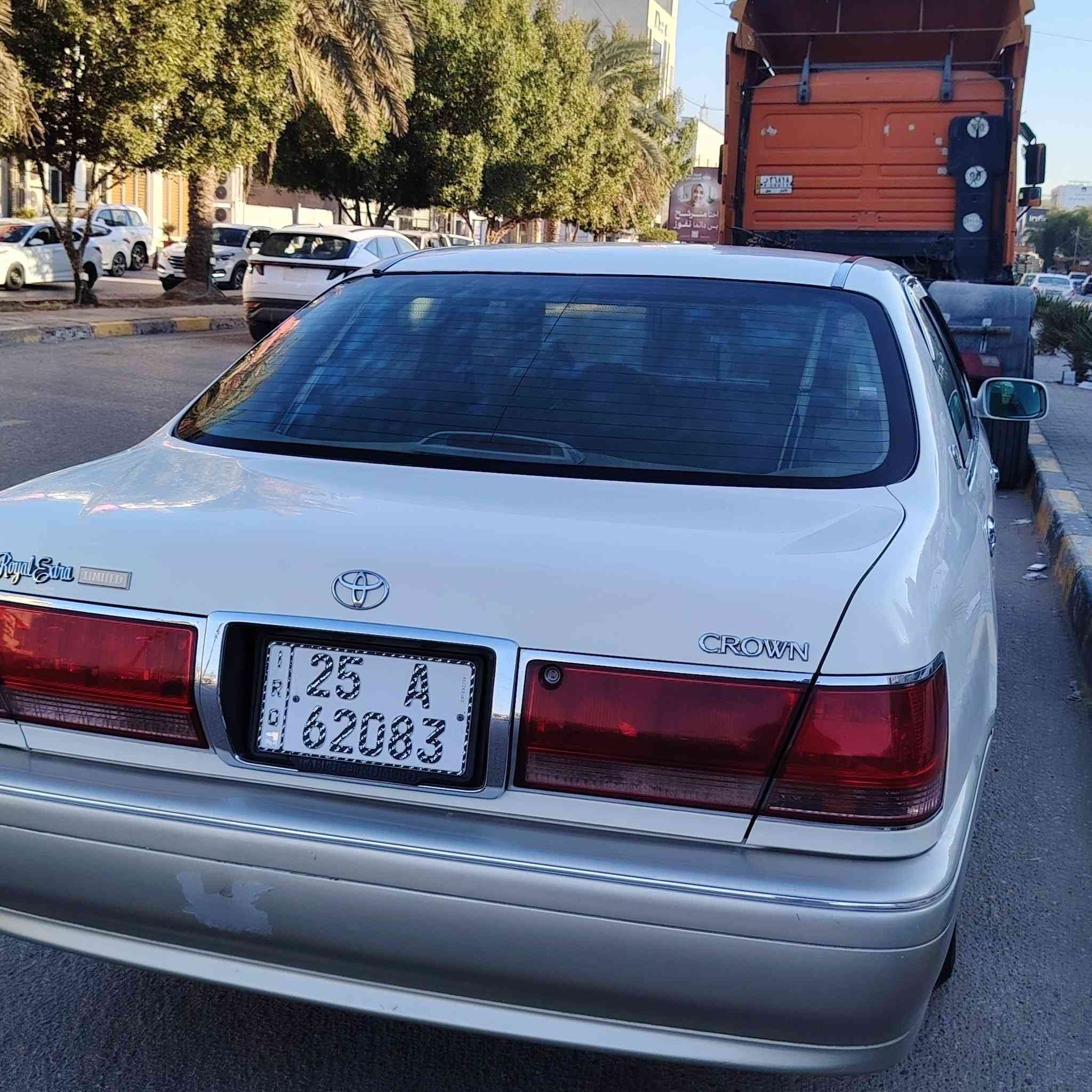 ملكة مديل. 2001 شاصي 71 دكمتين اصل تبريد خلفي رقم كركوك سنويه 2030 ترهم بيع او مراوس  السياره مكفوله من الكص او نقل او اصوليات مكينه كير تبريد حداديه تخم تاير السياره جاهزه الاخر حبايه الستفسار رقمي ***********
