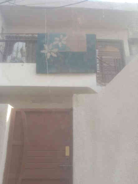 بيت للاجار جديد طابق ثاني معزول عزل تام من الارضي صاله سيراميك مطبخ حولي سيراميك وغرفه نوم وثبات تجاره ٣٠٠ العنوان منطقه سويب اول فرع بضهر شارع الكيات  خدمات تبليط مجاري اليتصل واتساب ***********
