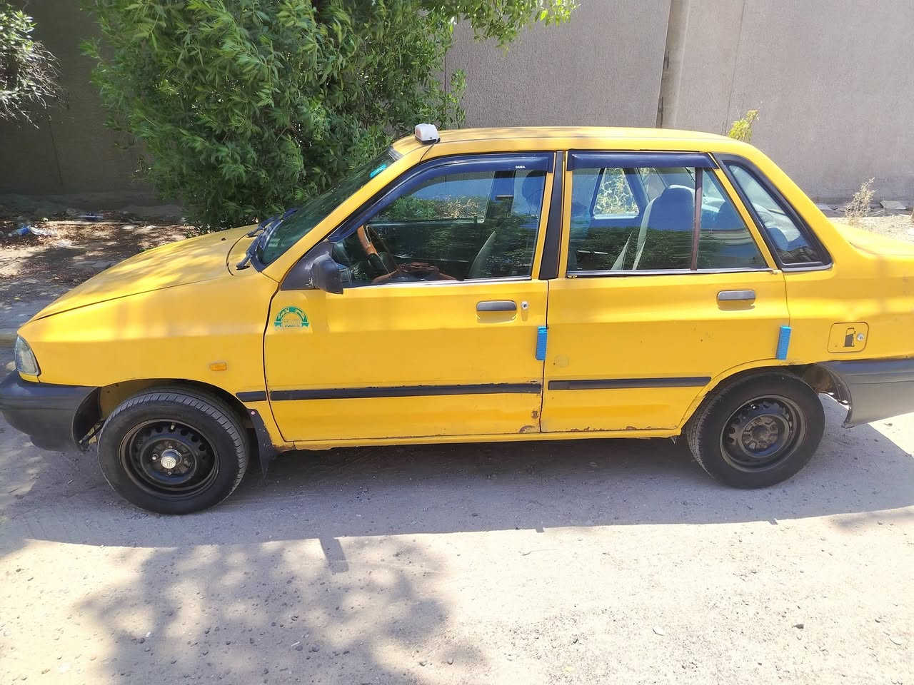 السلام عليكم سايبا للبيع موديل ٢٠١٢ نفخ سيارة جاهزة مكينة جديدة قبل ٤ اشهر مجفتها تبريد ثلج ❄️ كهربائيات كلها شغالة صدر جديد تايرات جدد ترايك وين متريد  بدون شواصي عنواني بغداد شارع فلسطين ***********
