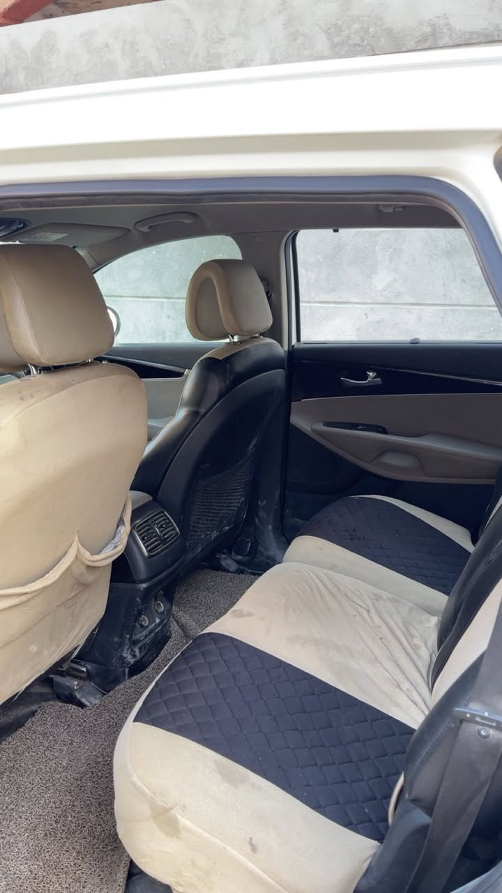 سلام عليكم 
سعر اخو البلاش 
سورنتو 2017 خليجي محرك 6 سندر بيه صبغ 4 قطع بدون دواخل بدون تبديل سونار مرفق بالمنشور رقم سياره بغداد سنويه جديده تحويل مباشر ثاني يوم 7 راكب سياره فول عدا البني راما ( للعلم سياره تحتوي عل منظومه غاز كامله ) سعر١٨٣قفل بيع مستعجل رجاء مو شراي لاتتصل مكان سياره ناصريه شطره ***********
