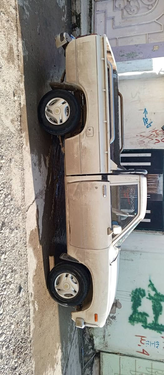 بكم 80 شرط شاصي و محرك كير اكسن كاربون وايرمنيه كلها شرط
السعر 33 وبي مجال شي قليل
الاستفسار ***********
***********
